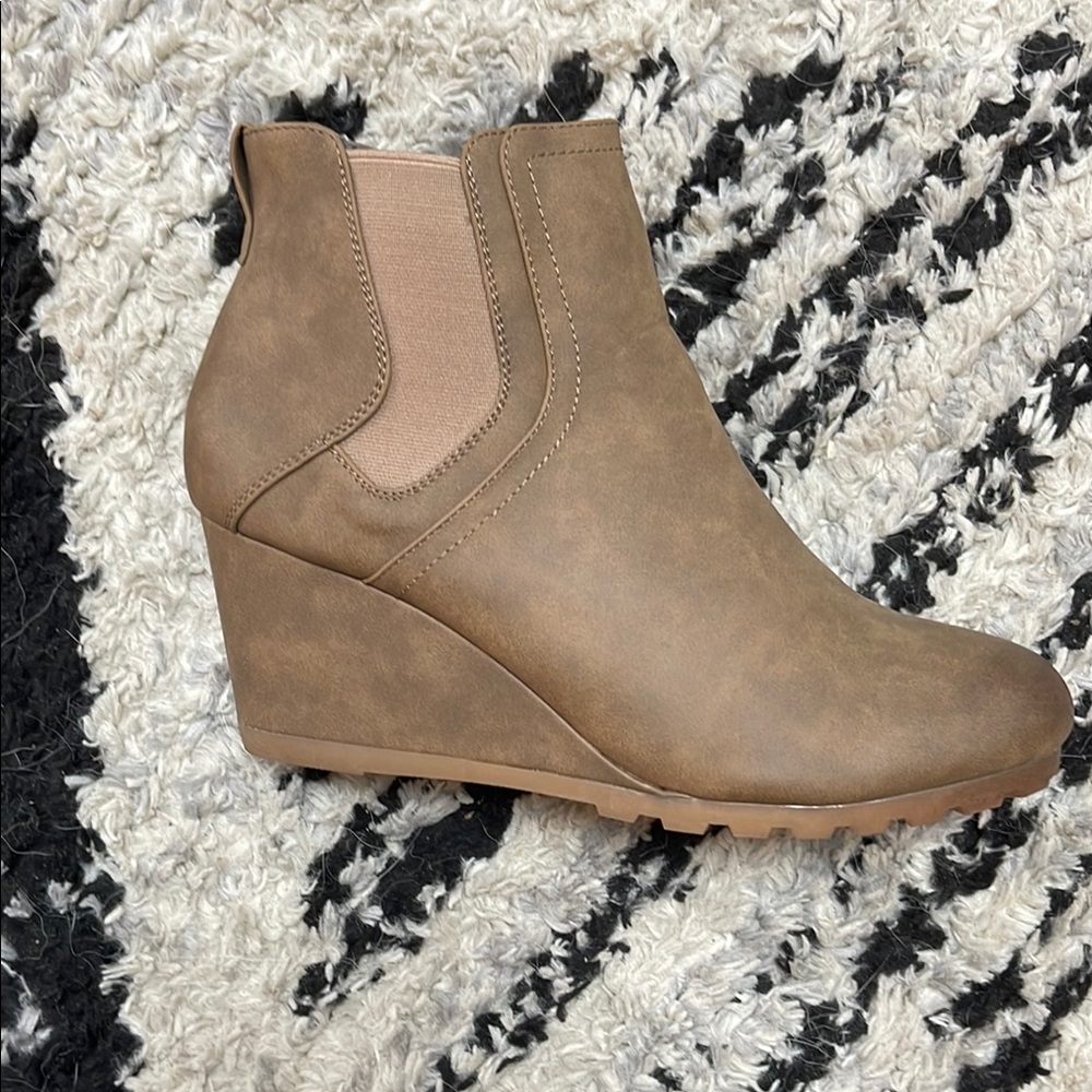 Women's Brown Wedge Ankle Boots